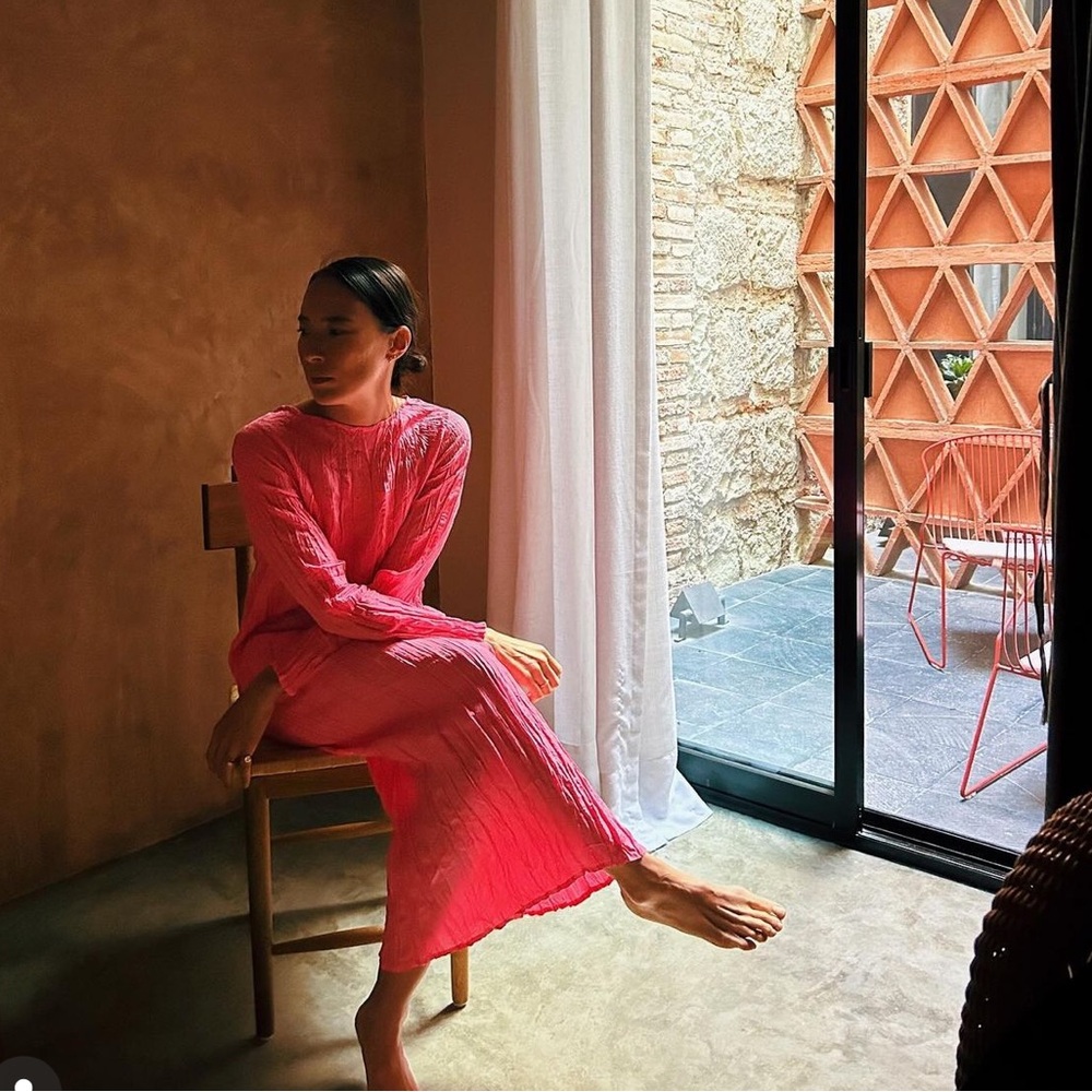 Palma pleated dress in shocking pink